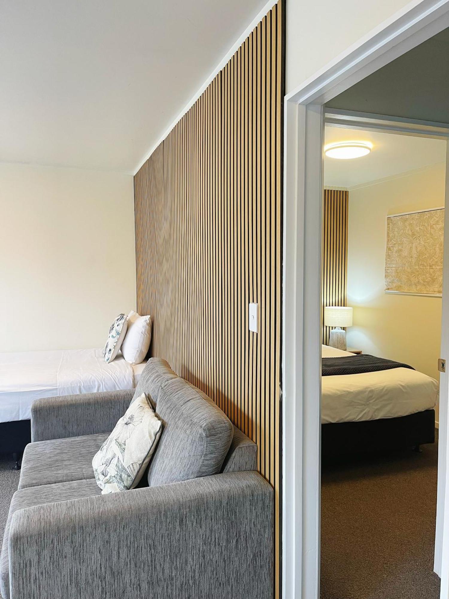 Summer Inn Motel Orewa Exteriör bild